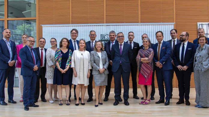 Group photo of the participants of the 5+1 meeting in Luxembourg